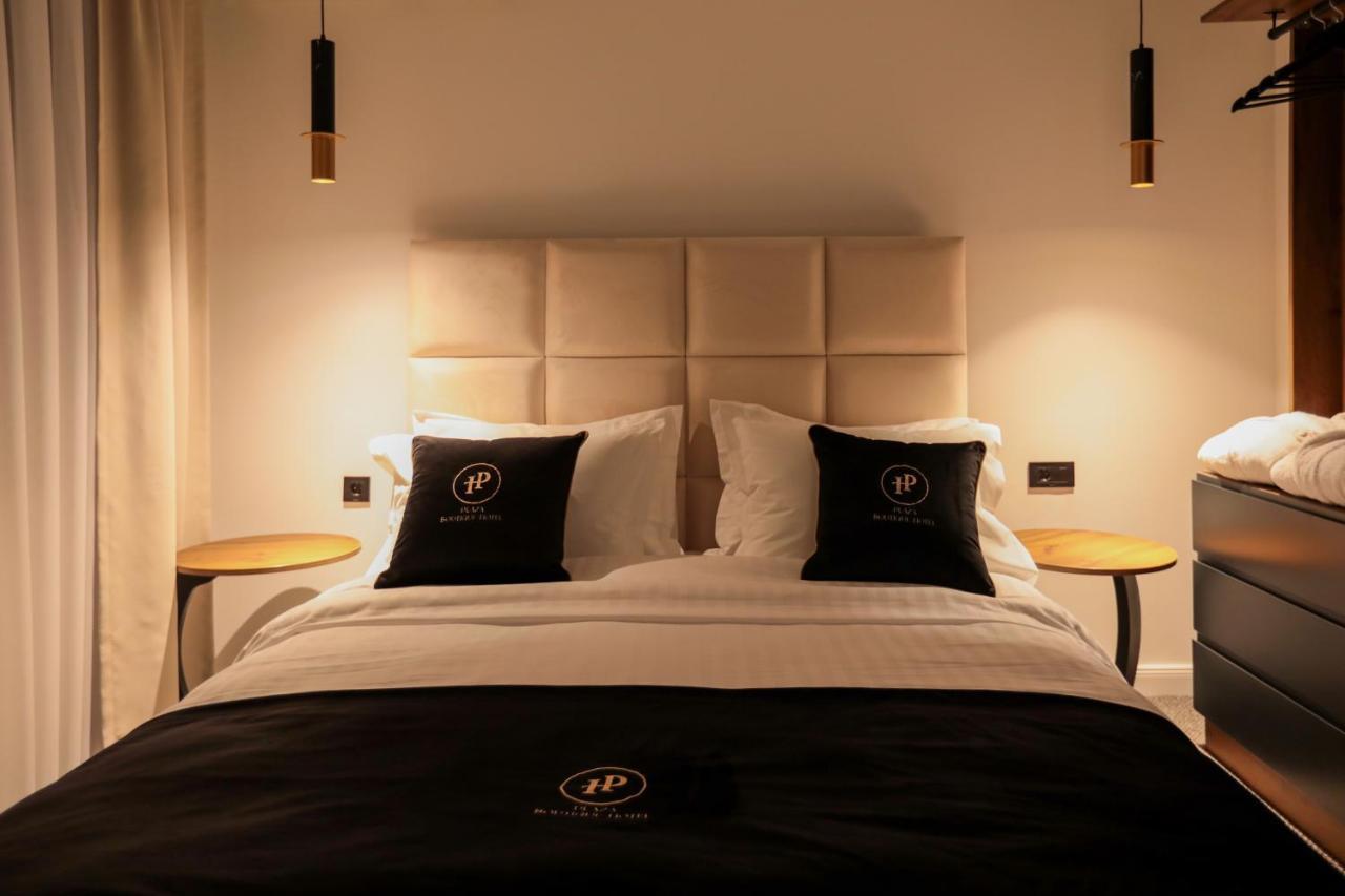 Plaza Boutique Hotel Приштина Экстерьер фото